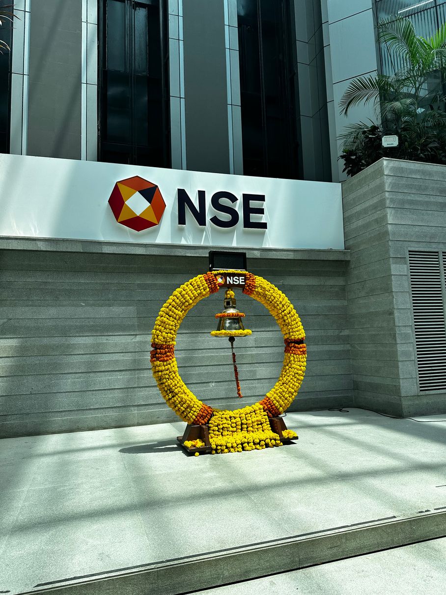The NSE entrance during a student visit